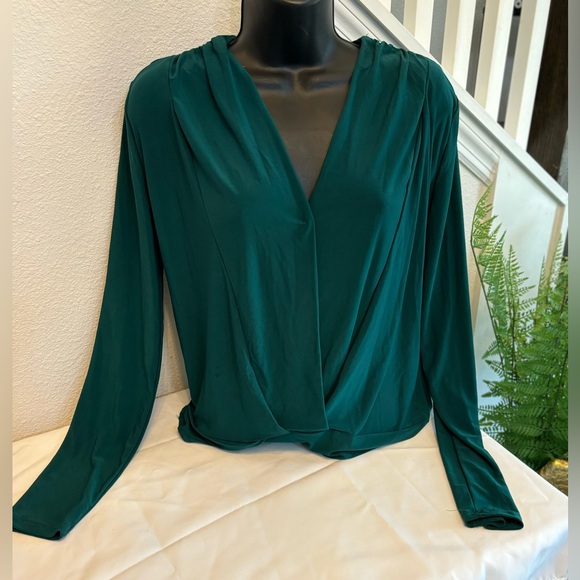 Haute Monde Hunter Green Bodysuit Top - Picture 4 of 4